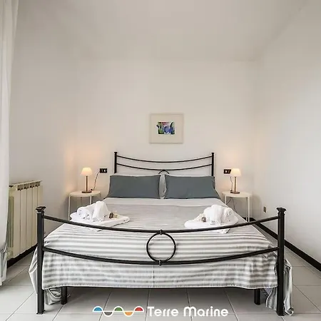 Eco Del Golfo, Terre Marine